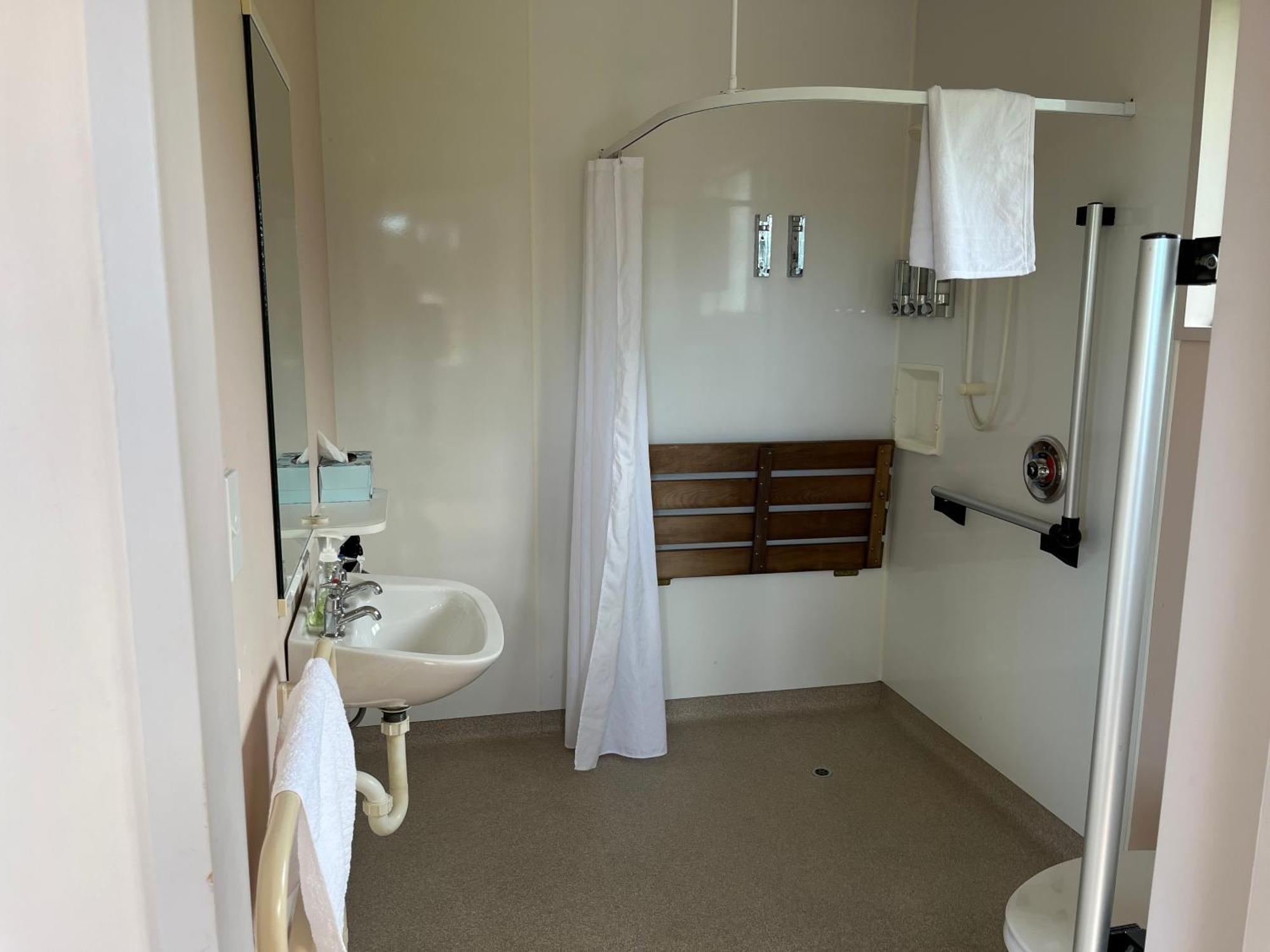 Carrickfergus Cottage Unit 1 Harihari Exteriér fotografie